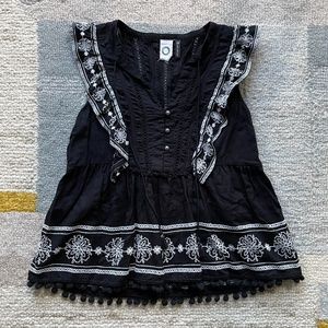 Anthropologie Akemi+Kin Embroidered Cotton Top 0P
